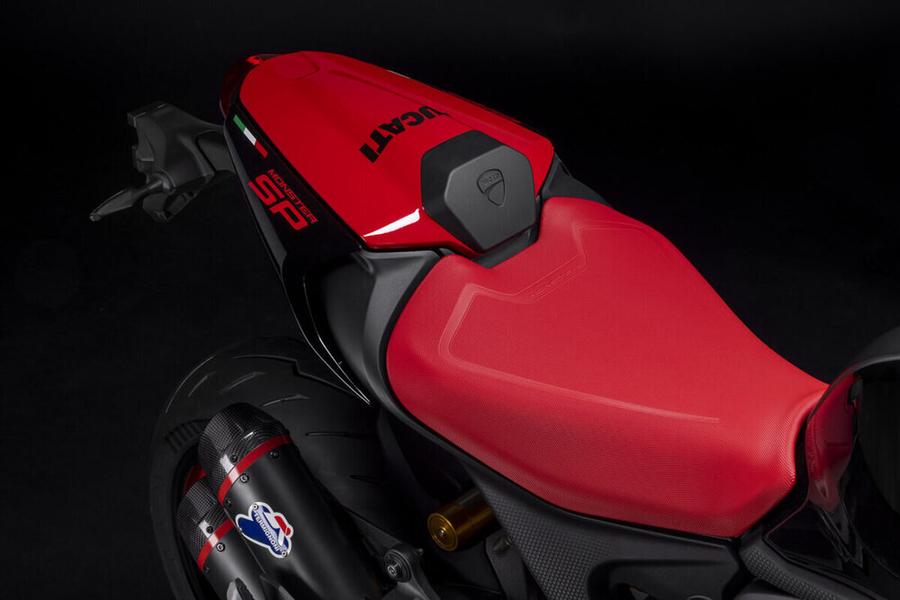 Ducati-Monster-SP-2023-22-1200x801.thumb.jpg.97b388213ef8985980cca8a70cc4440d.jpg
