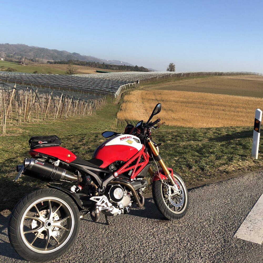 Ausfahrt1 Kopie.jpg