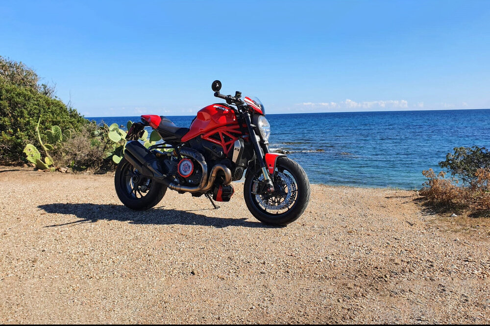 ducati_01.jpg