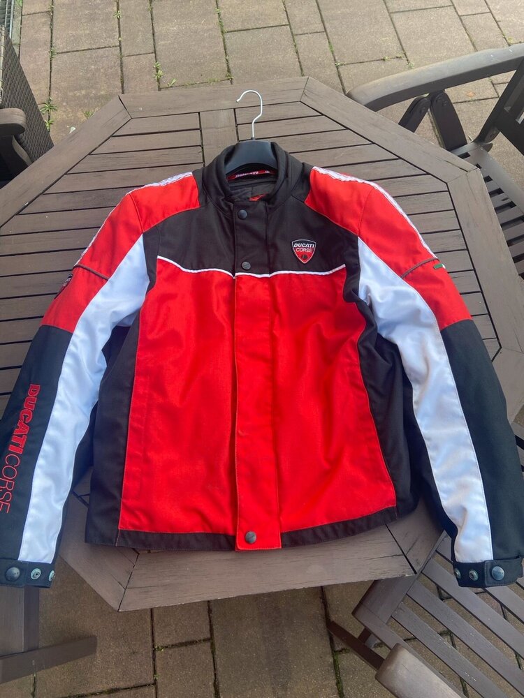 542aaec4-9cef-41dc-bb55-5d5d15331685.jpg