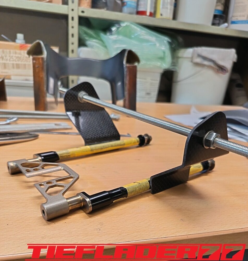 FinalerLampenhaltermitLampe13.thumb.jpg.1038efe19721314848ee7c1c398536e4.jpg