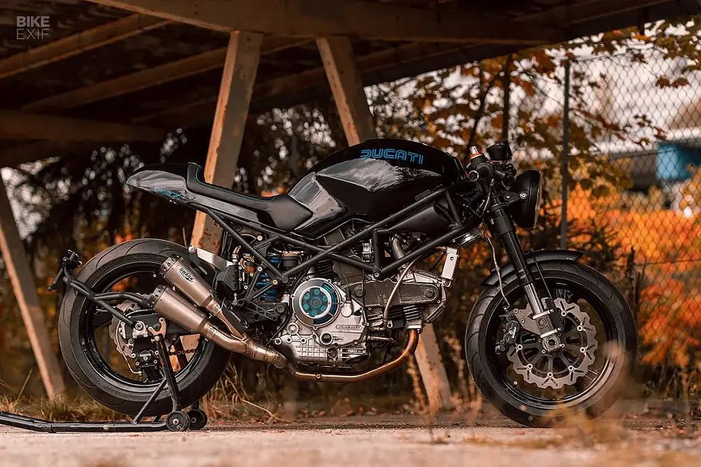 ducati-monster-900-custom.jpg.thumb.webp.cdd7b38b71a5fc421f0bec4d7997cb9f.webp