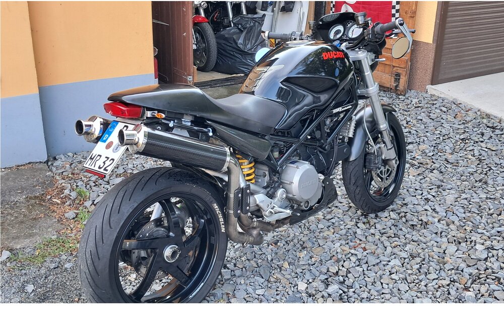 ducati2.jpg