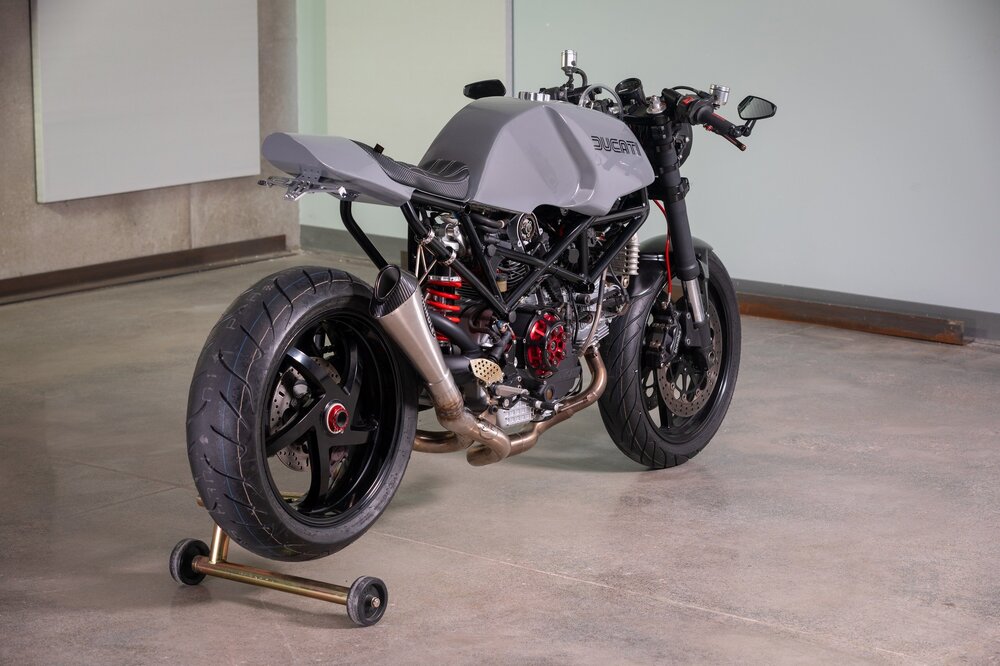 this-ducati-monster-s2r-1000-got-a-new-chance-at-life-as-a-custom-cafe-racer_7.thumb.jpg.5c93e85ee11e9949c09f79d77c096048.jpg