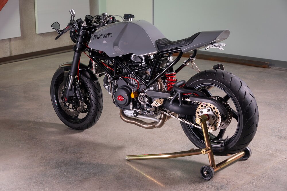 this-ducati-monster-s2r-1000-got-a-new-chance-at-life-as-a-custom-cafe-racer_8.thumb.jpg.13cefd726fa20b6a02620ea459424be1.jpg